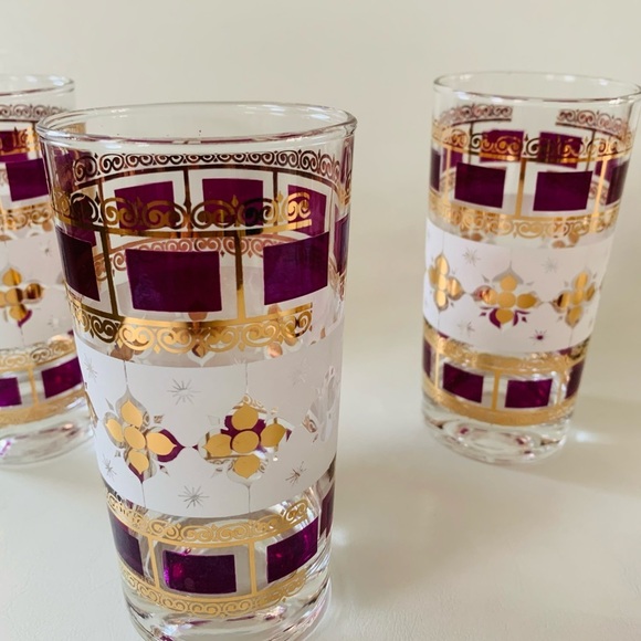 Gold Mid Century Glasses of 6 - Picture 9 of 11